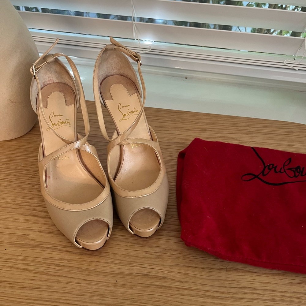 Christian Louboutin Beige Nude Peep-Toe Ankle-Strap Heels w/ dust bag 38.5